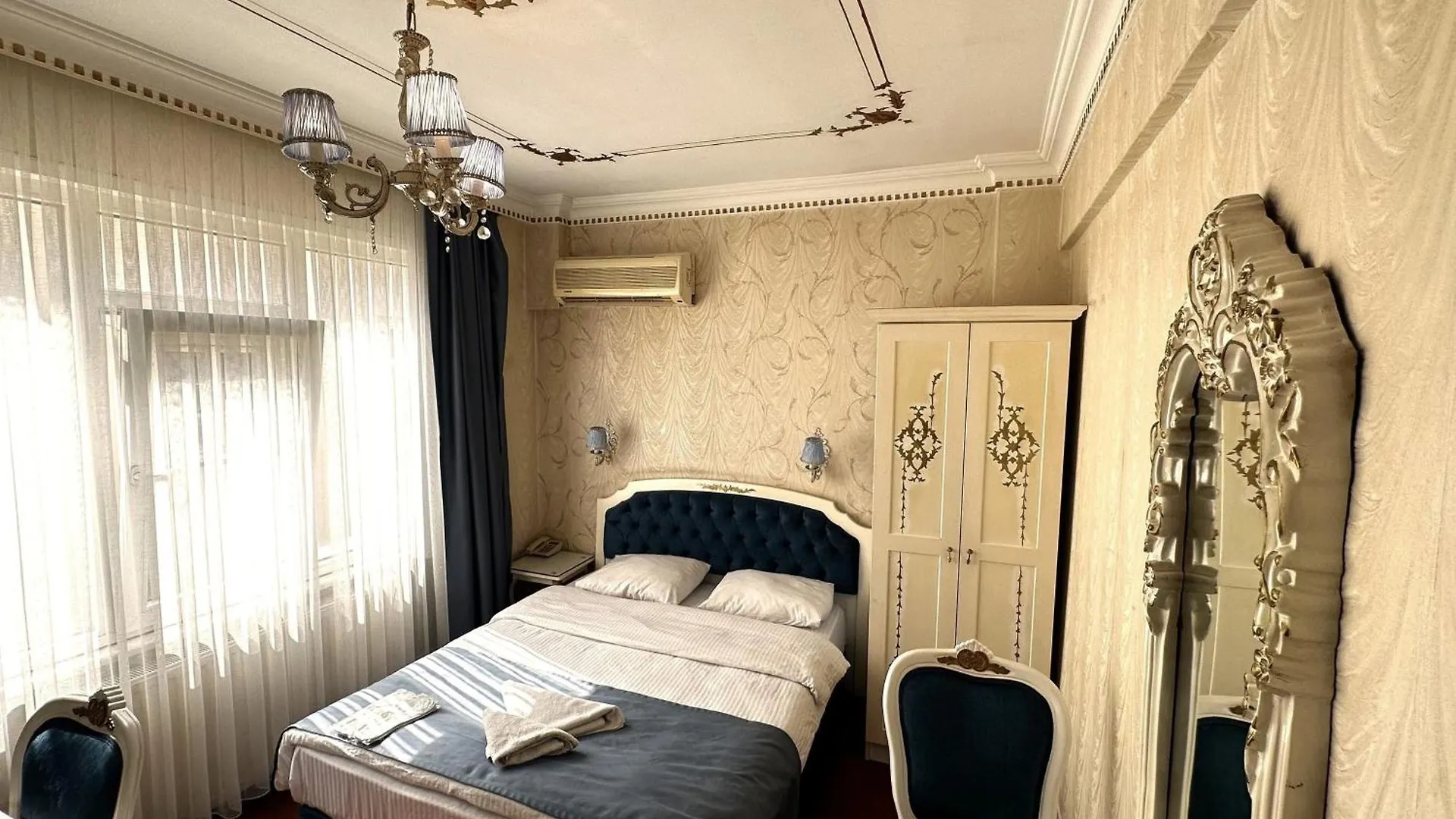 Taxim Alyon Hotel Istanbul City Center
