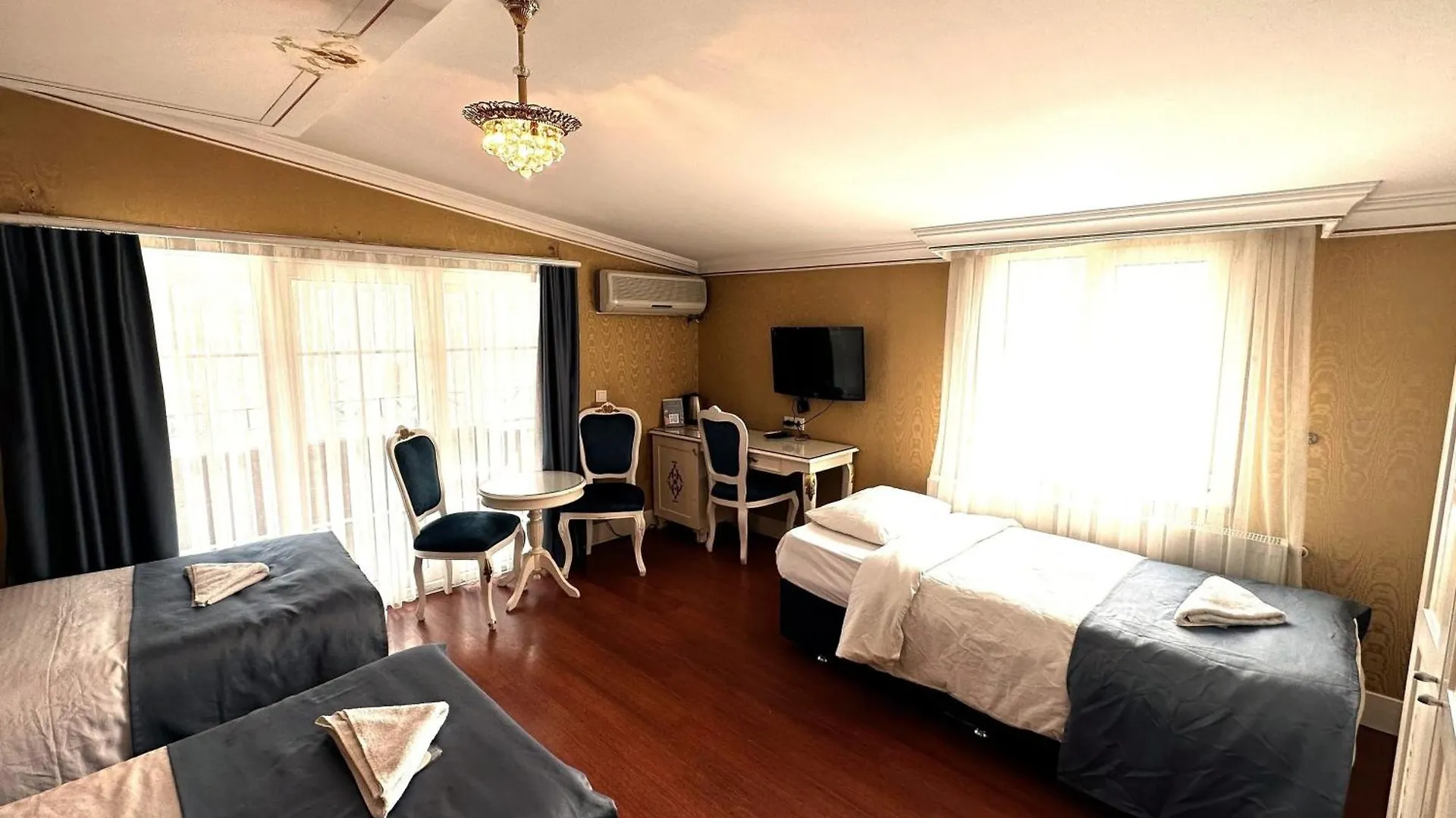 Taxim Alyon Hotel Istanbul City Center