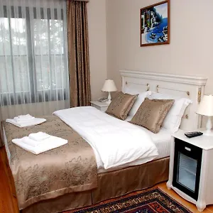Otel Huseyin Bey, İstanbul
